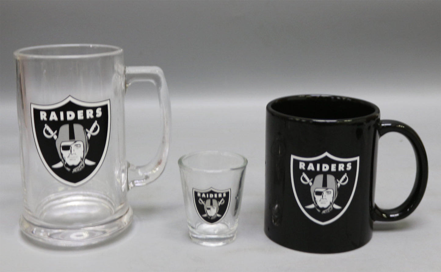 Las Vegas Raiders 3-Piece Glassware Gift Set