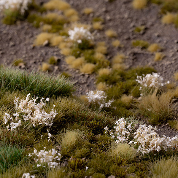 Gamers Grass Tufts: White Flowers - Wild