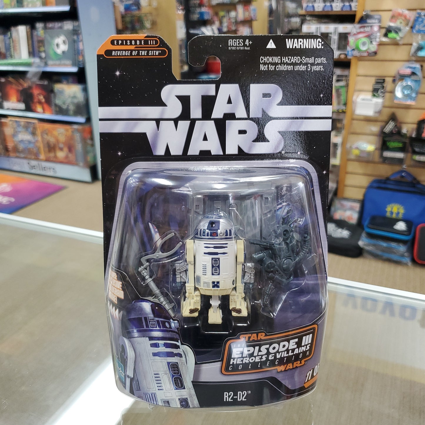 R2-D2 - Epidode III Heroes & Villains Collection Saga Collection Action Figure