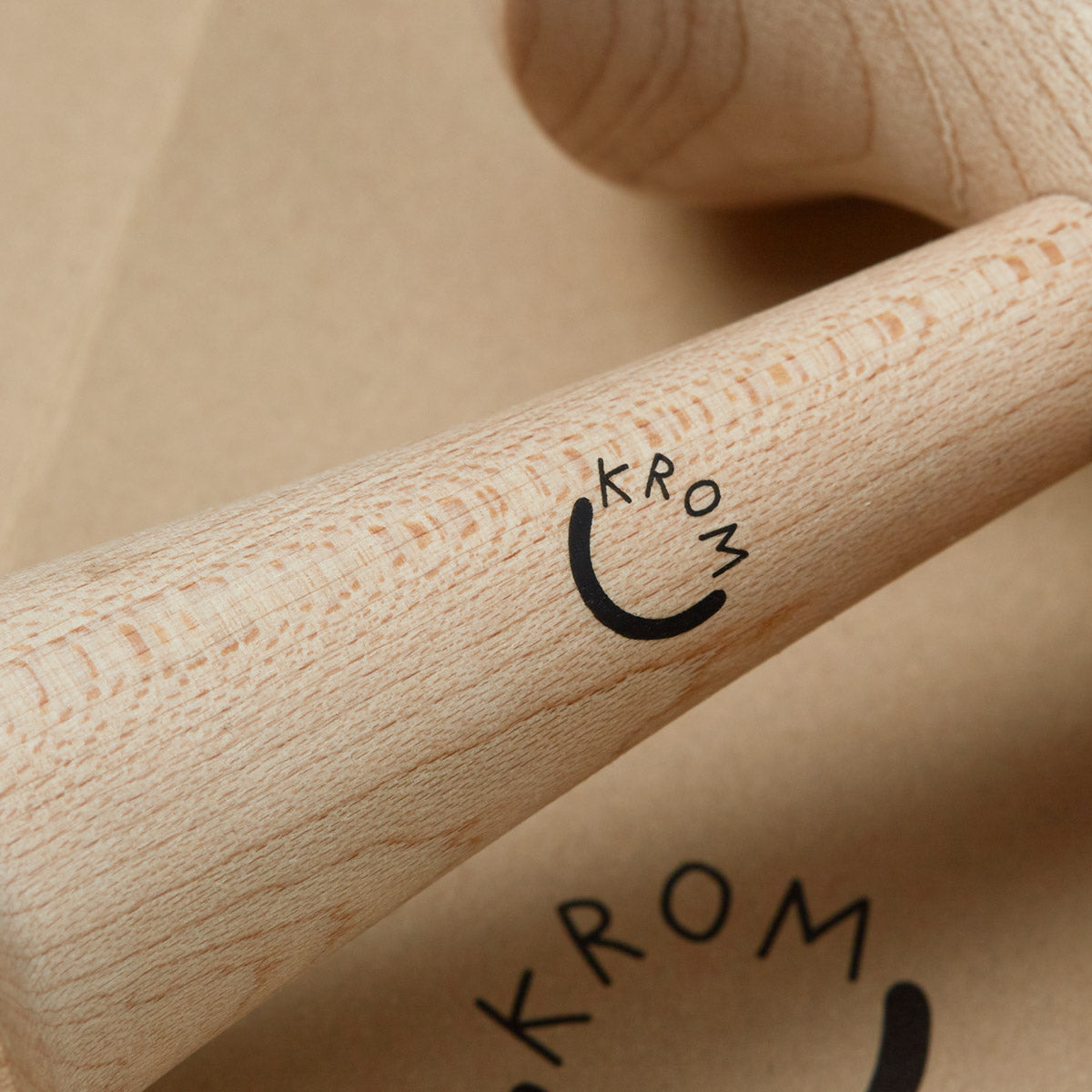 KROM GAS - CREAM Kendama