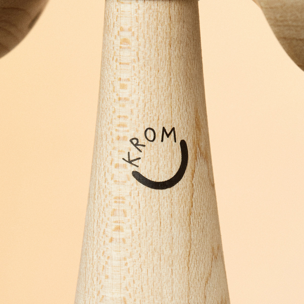 KROM GAS - CREAM Kendama