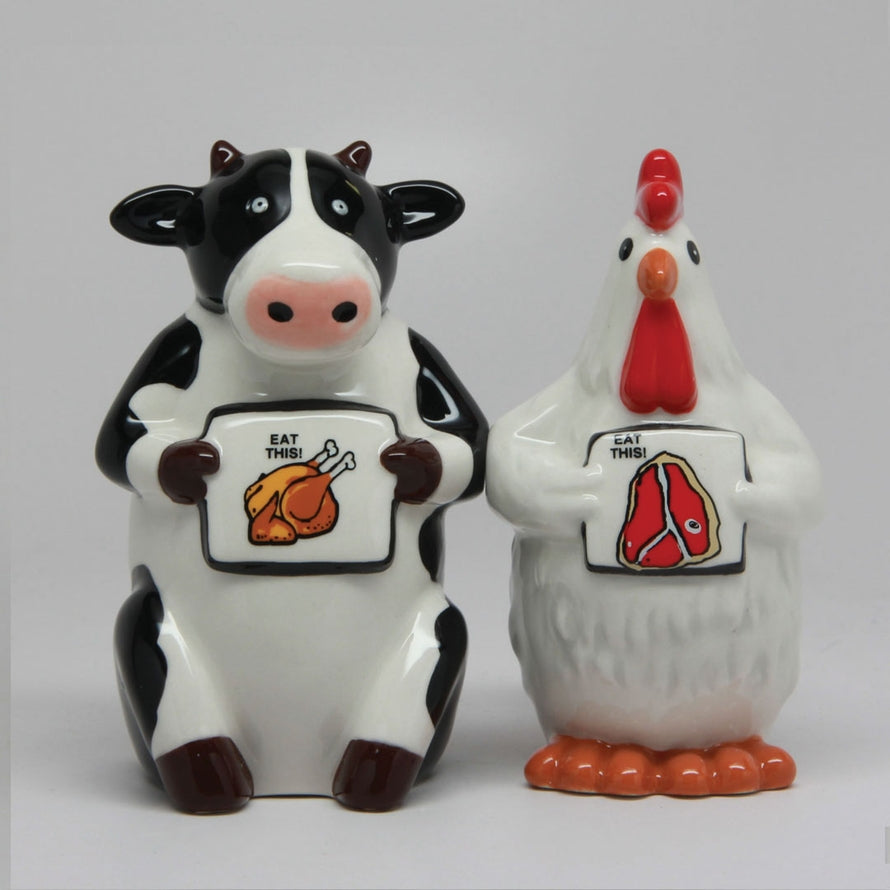 Salt and Pepper Shaker Set: Eat Chicken Eat Beef