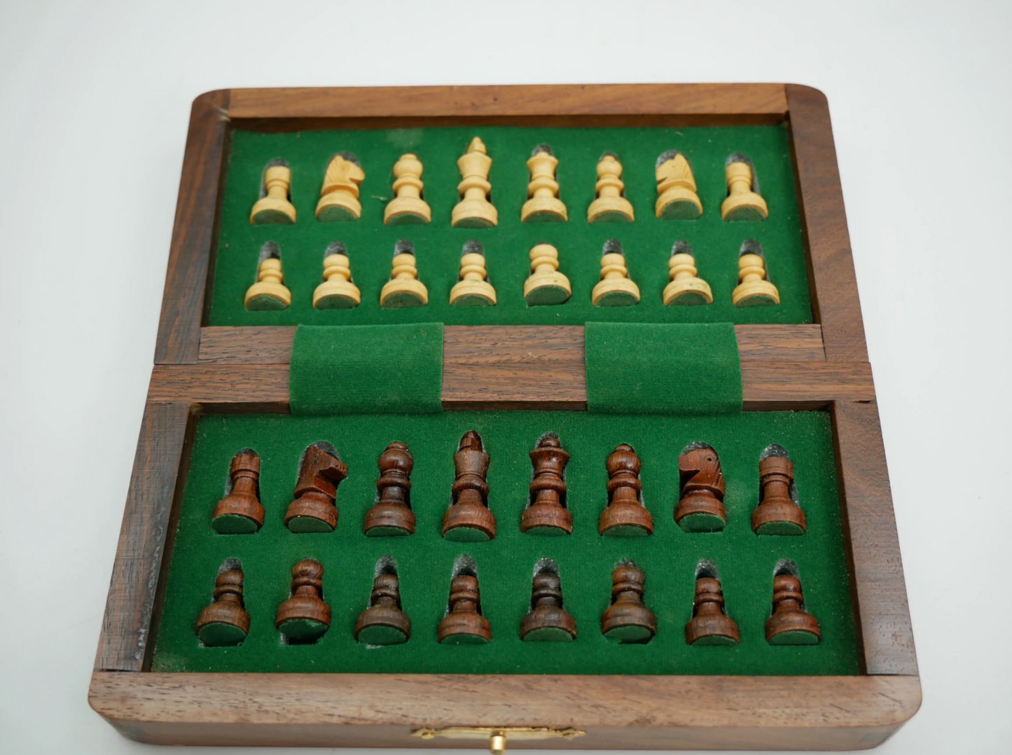 Chess Set - Magnetic Folding - Wood