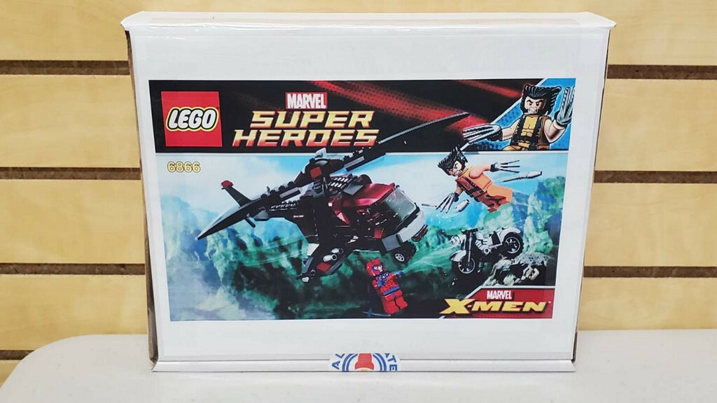 Wolverine Chopper Showdown - Preowned Lego - 6866